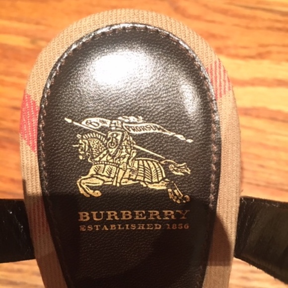 Burberry Ladies Wedge Shoes - Picture 3 of 5